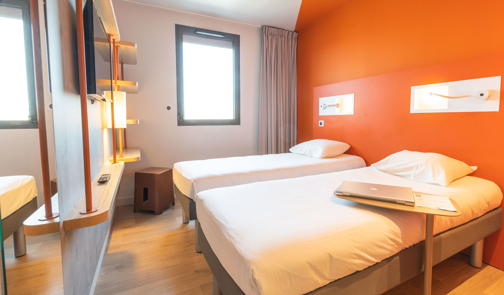 twin room hotel rennes ibis budget