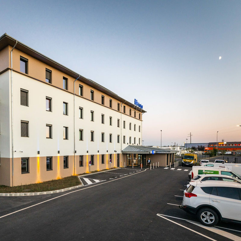 parking hotel rennes ibis budget